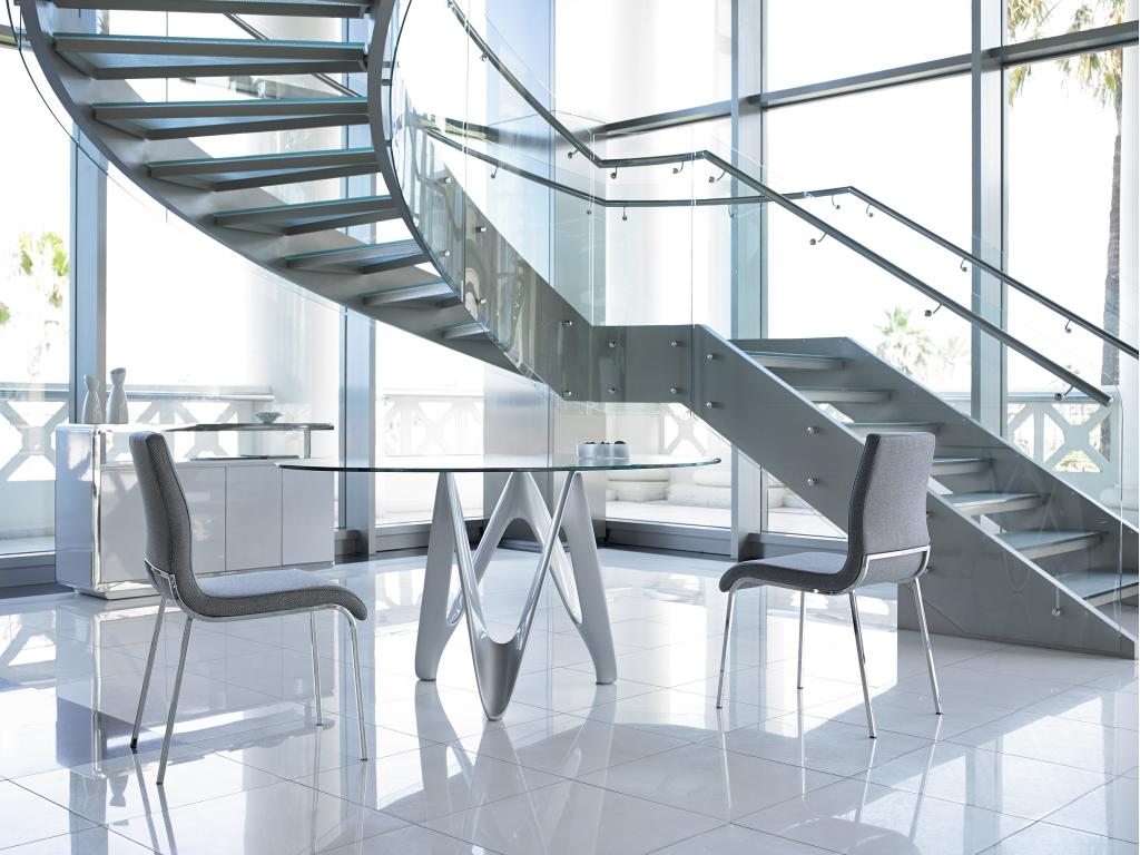 Elariva round designer table in black lacquered fiberglass - Dimensions: D 110 x H 76 cm LCCB41798